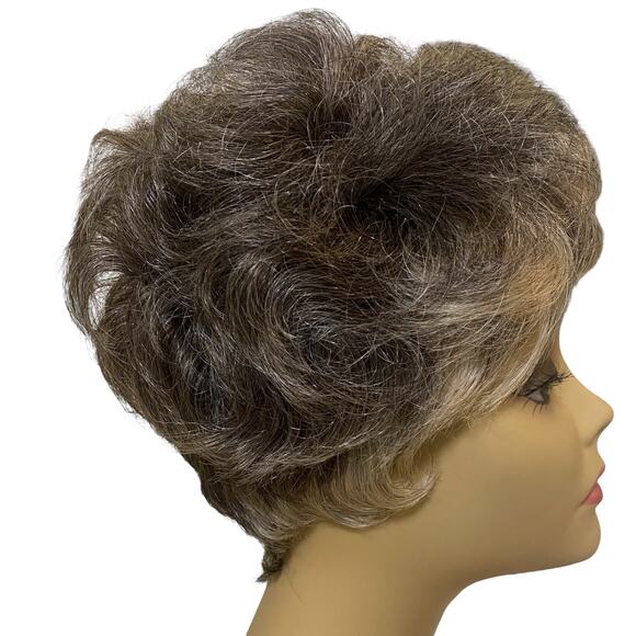 Vivica Fox Human Hair Pixie Wig H205-V Pure Stretch Cap for Mature Women NWT - Picture 12 of 12